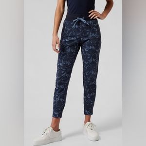 Athleta Trekkie North Jogger